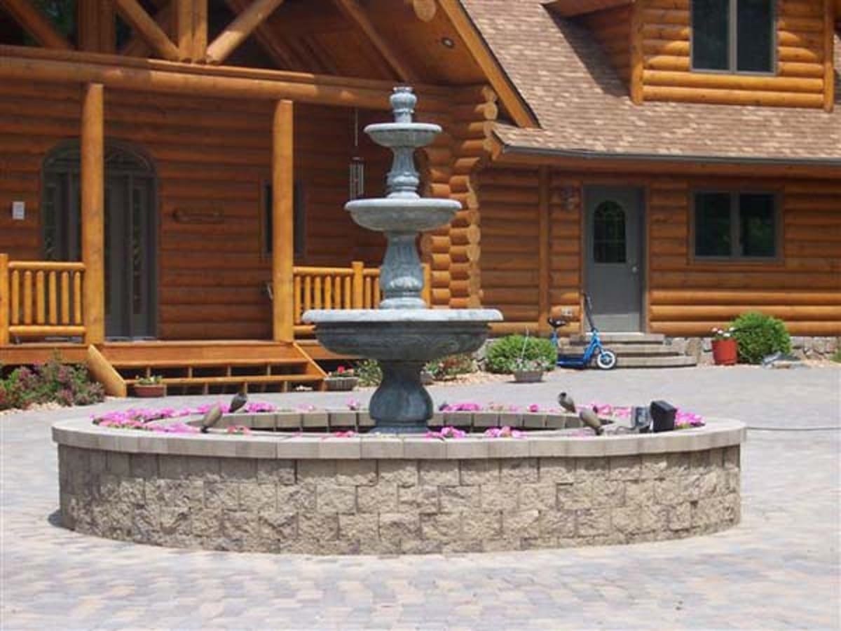 Courtyard - Fountain