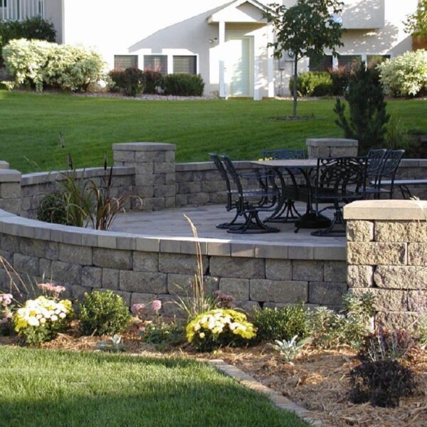 Courtyard - Patio 1