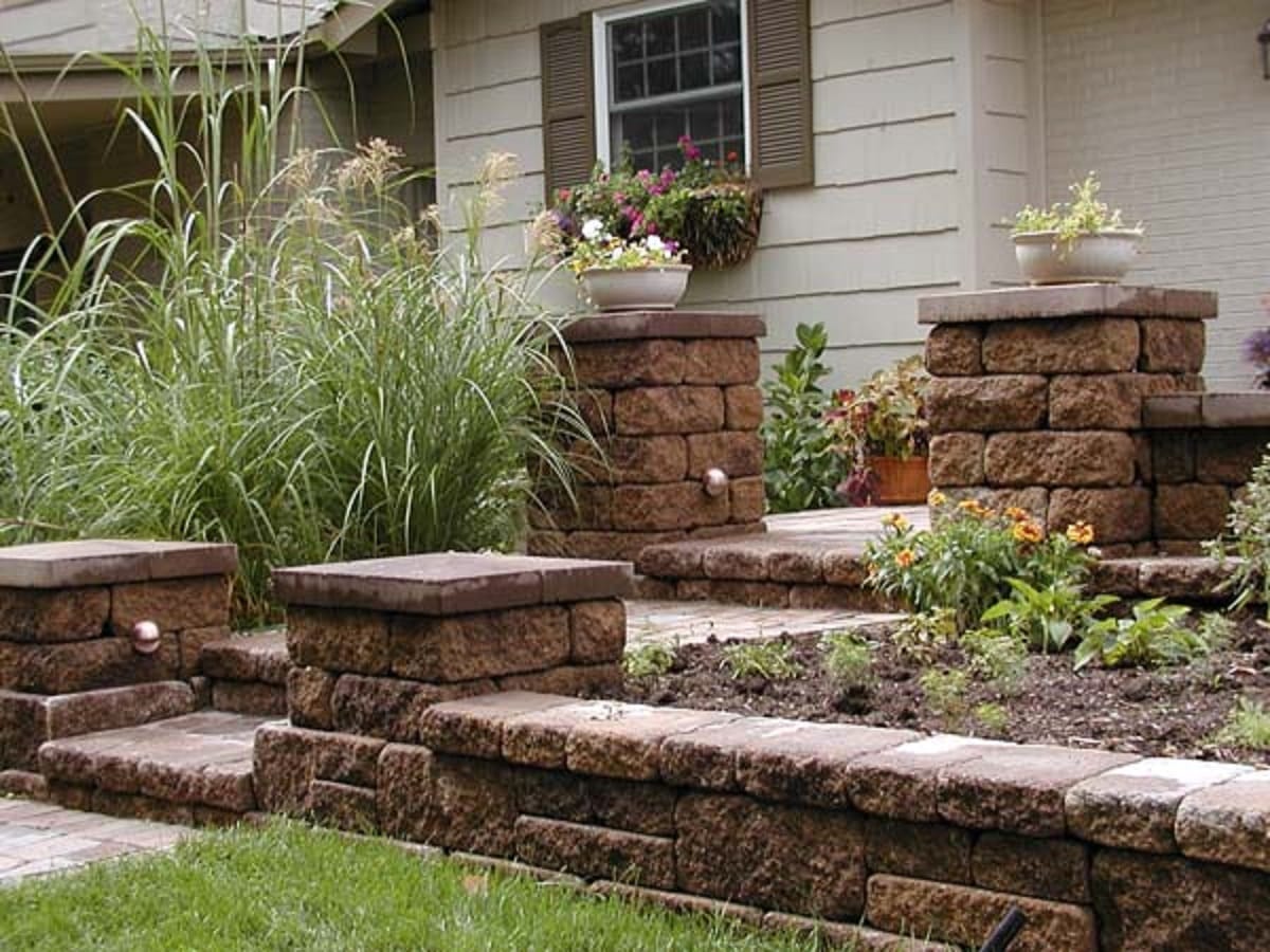 Courtyard - Raised Planters