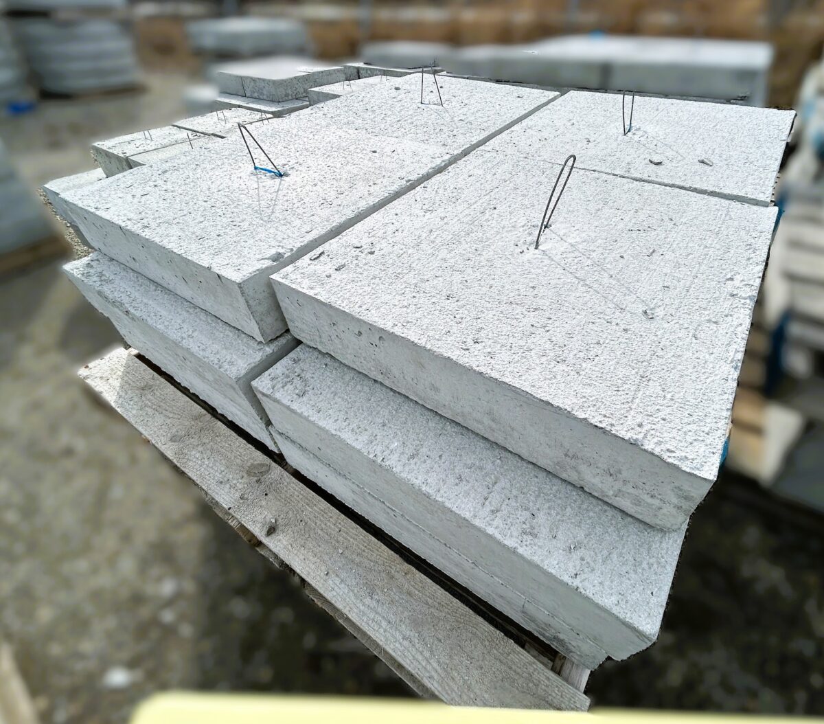 Concrete Pad 20x20 with Wire Loop
